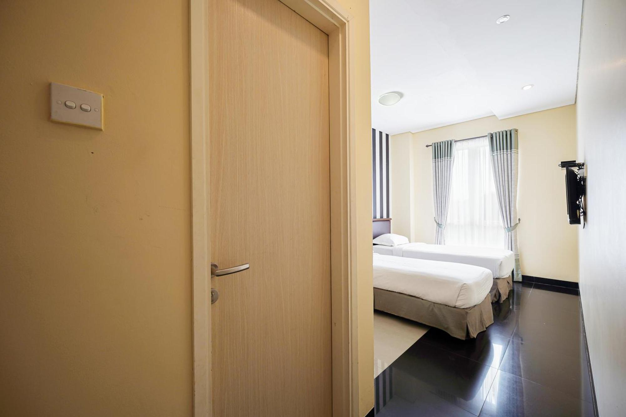 Multi 88 Syariah Hotel Jakarta Eksteriør billede
